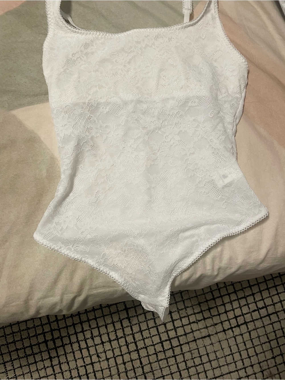 Cupshe White Floral Lace Bodysuit Camisole